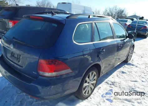 2014 Volkswagen Jetta Sportwagen 2.0L Tdi z USA, uszkodzony, nr VIN 3VWPL7AJ1EM623019